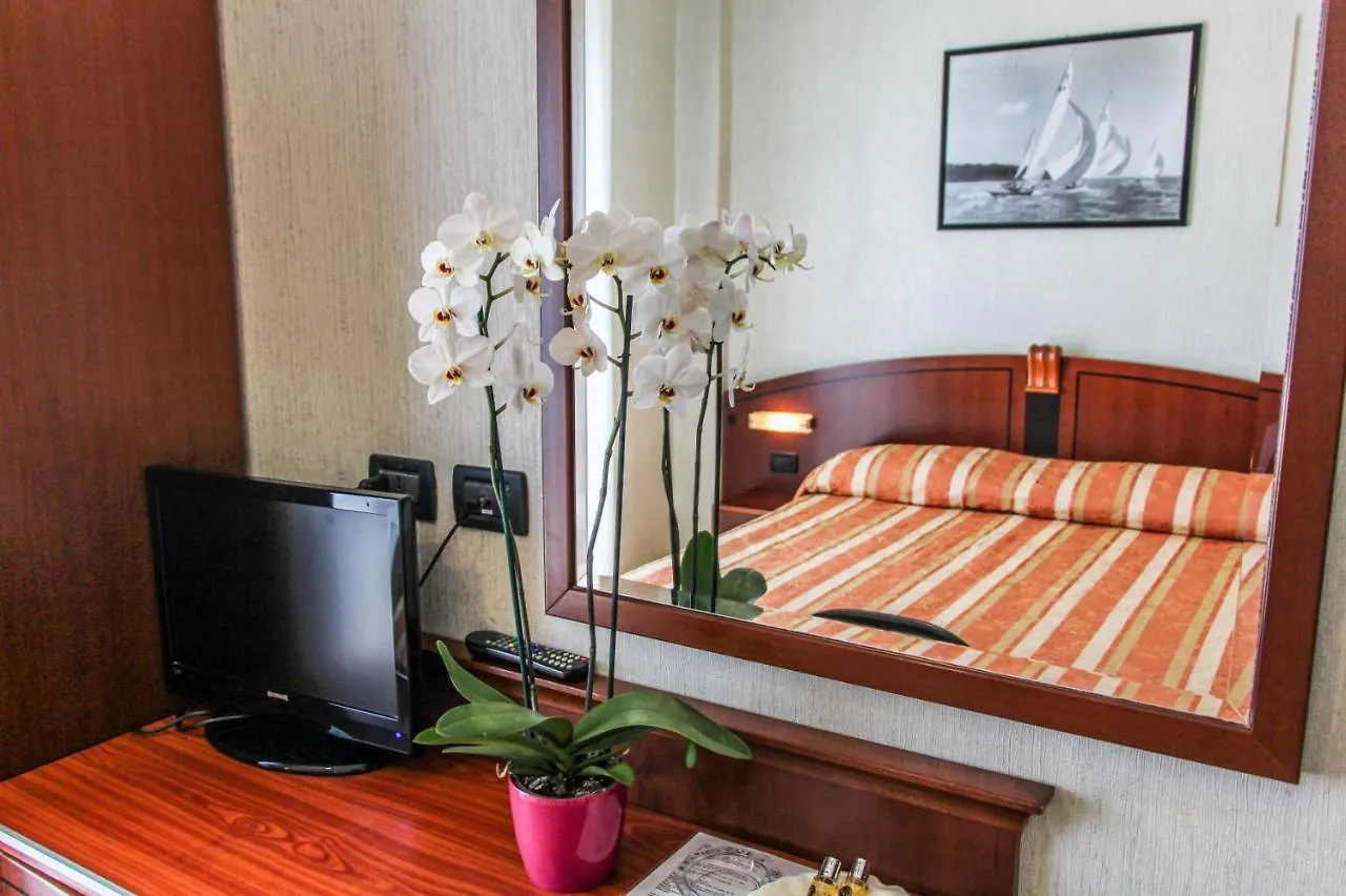 Hotel Rex Rimini 3*,  Italy